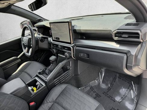 Certified 2025 Toyota 4Runner TRD Off-Road Premium AWD/4WD image 20