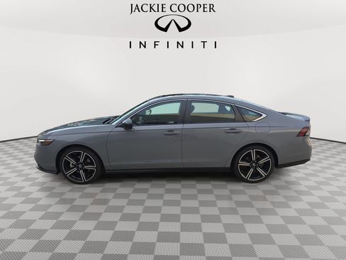 Used 2023 Honda Accord Sport image 8