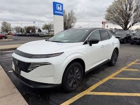 Used 2025 Nissan Murano SL image 14