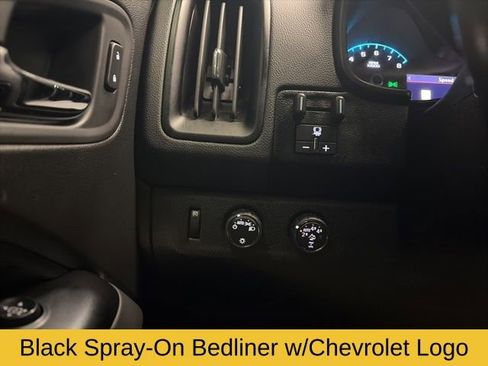 Used 2021 Chevrolet Colorado ZR2 w/ ZR2 Midnight Special Edition image 28