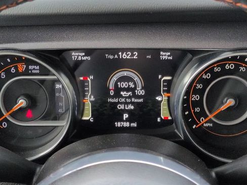 Used 2023 Jeep Gladiator Mojave w/ Cold Weather Group AWD/4WD image 27