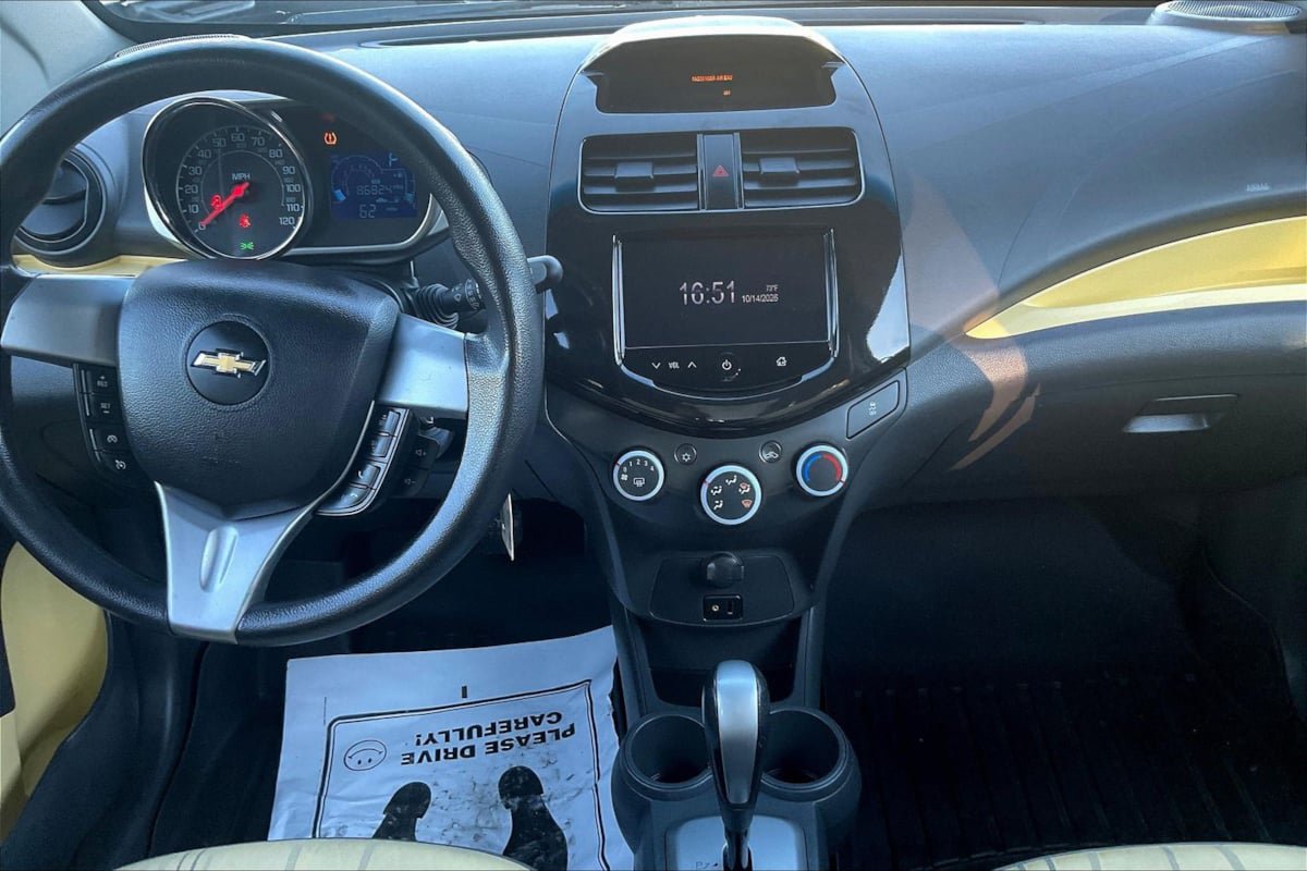 Used 2014 Chevrolet Spark LT FWD image 15