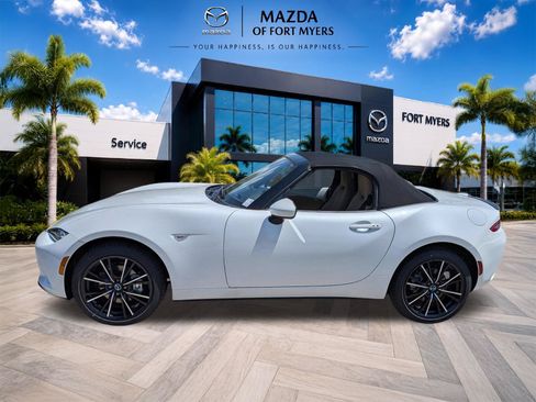 New 2026 MAZDA MX-5 Miata Grand Touring RWD image 10