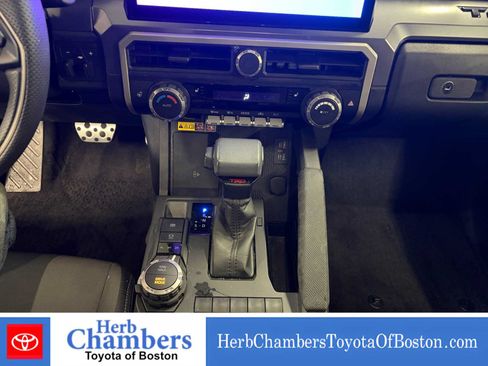 Used 2025 Toyota Tacoma TRD Sport w/ TRD Sport Upgrade Package AWD/4WD image 17