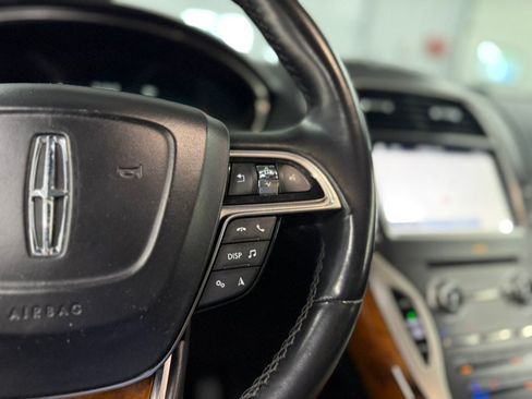 Used 2019 Lincoln Nautilus Reserve AWD/4WD image 24