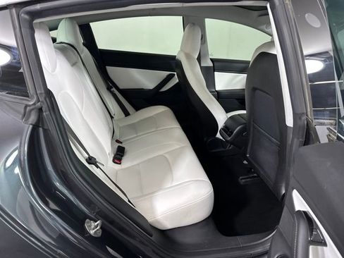 Used 2018 Tesla Model 3 Long Range image 26