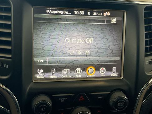 Used 2015 Jeep Grand Cherokee Overland image 16