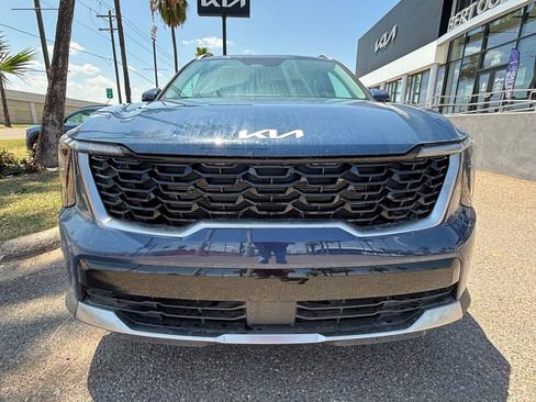 New 2025 Kia Sorento S FWD image 2
