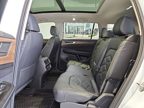 New 2026 Volkswagen Atlas SE FWD image 10