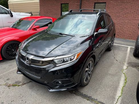Used 2020 Honda HR-V Sport image 1