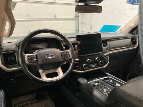 Used 2022 Ford Expedition Max XLT image 23