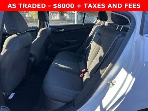 Used 2018 Chevrolet Cruze LT w/ Convenience Package image 15