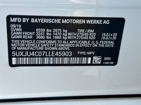 Used 2020 BMW X5 M50i w/ Premium Package image 39