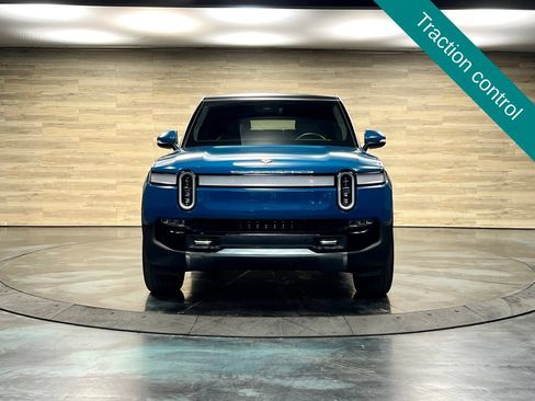 Used 2024 Rivian R1S Adventure AWD/4WD image 9