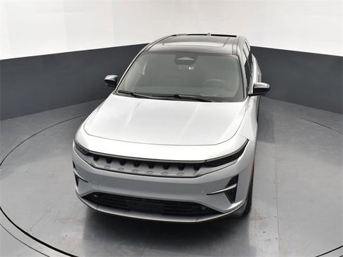 Used 2024 Jeep Wagoneer Launch Edition image 14