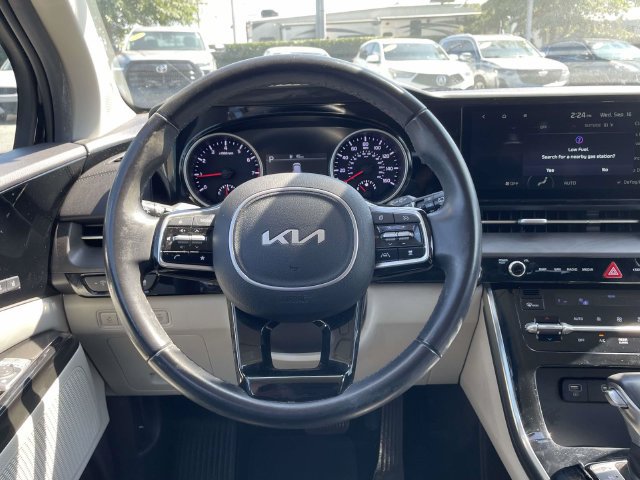 Certified 2022 Kia Carnival SX FWD image 13
