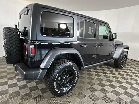 Used 2023 Jeep Wrangler Unlimited w/ Cold Weather Group AWD/4WD image 2