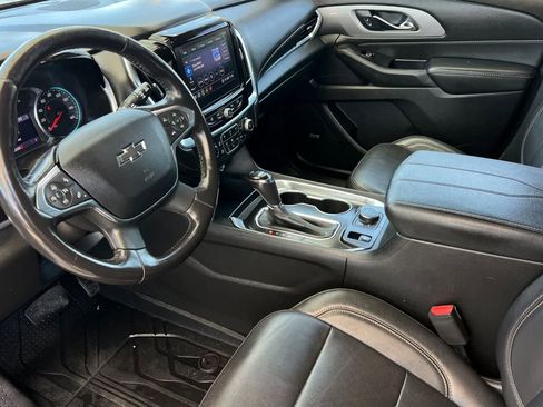 Used 2020 Chevrolet Traverse RS FWD image 12