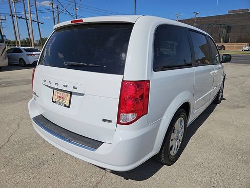 Used 2016 Dodge Grand Caravan SE w/ Quick Order Package 29E SE FWD image 7