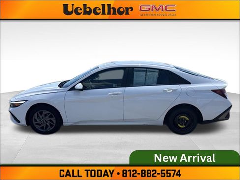 Used 2024 Hyundai Elantra SEL FWD image 8
