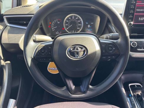 Used 2021 Toyota Corolla LE FWD image 22