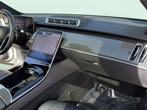 Used 2022 Mercedes-Benz S 500 4MATIC w/ AMG Line Package image 58