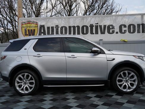 Used 2017 Land Rover Discovery Sport HSE Luxury image 4