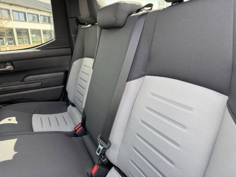 Used 2025 Toyota Tacoma TRD Off-Road image 28