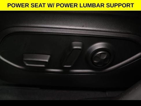 Used 2025 Jeep Grand Cherokee Altitude AWD/4WD image 7