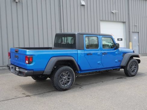 New 2026 Jeep Gladiator Sport AWD/4WD image 10