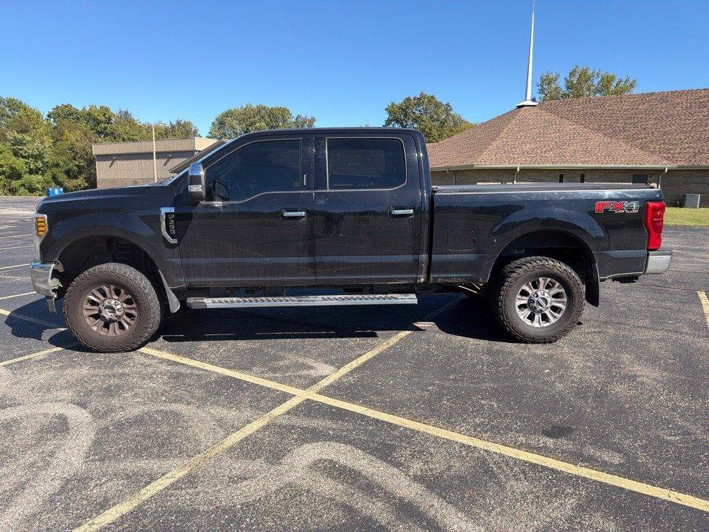 Used 2019 Ford F250 Lariat w/ Chrome Package AWD/4WD image 3