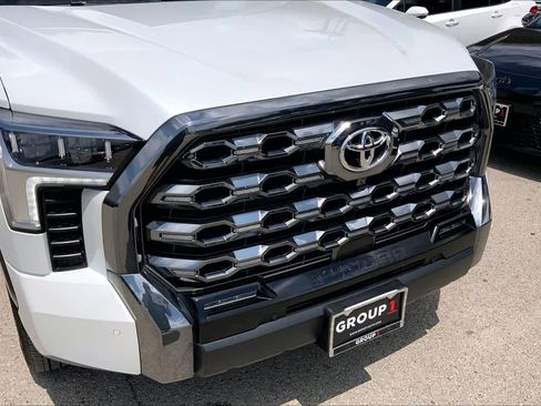 Used 2025 Toyota Tundra Platinum AWD/4WD image 30