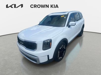 Certified 2024 Kia Telluride EX w/ EX Captain's Chair Package