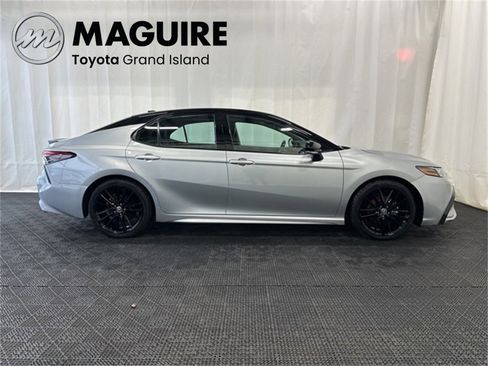 Used 2023 Toyota Camry XSE image 2