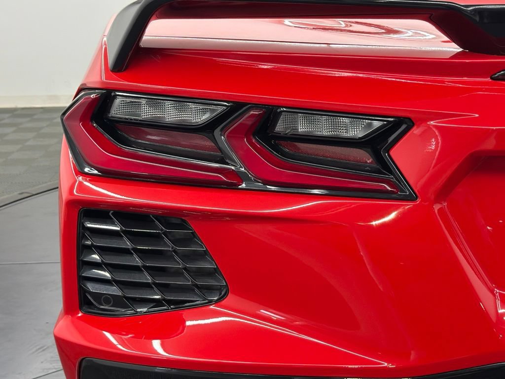 Used 2021 Chevrolet Corvette Stingray Premium Cpe w/ Z51 Performance Package RWD image 13