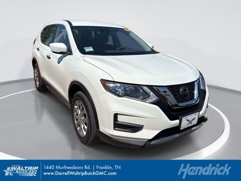 Used 2019 Nissan Rogue S image 1