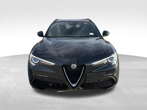 Used 2023 Alfa Romeo Stelvio Ti AWD/4WD image 3
