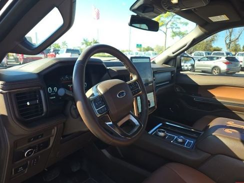 Used 2023 Ford Expedition Max King Ranch image 8