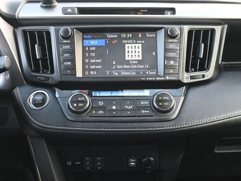 Used 2016 Toyota RAV4 Limited FWD image 11