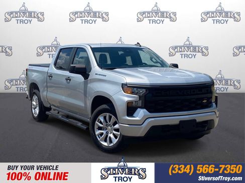 Used 2022 Chevrolet Silverado 1500 Custom AWD/4WD image 1