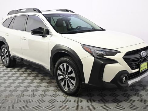Certified 2025 Subaru Outback Limited AWD/4WD image 8