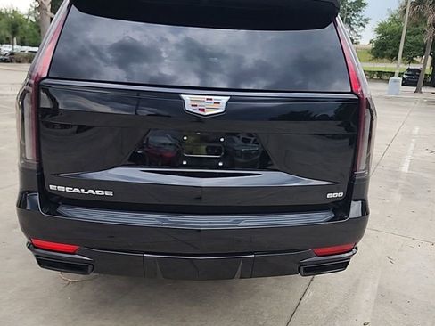 Used 2024 Cadillac Escalade Sport RWD image 4