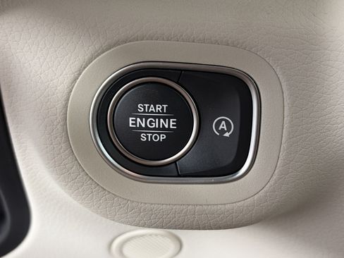 Certified 2026 Mercedes-Benz GLE 450 4MATIC image 25
