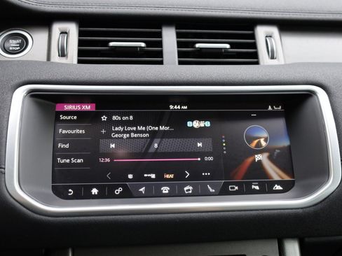 Used 2018 Land Rover Range Rover Evoque HSE AWD/4WD image 18