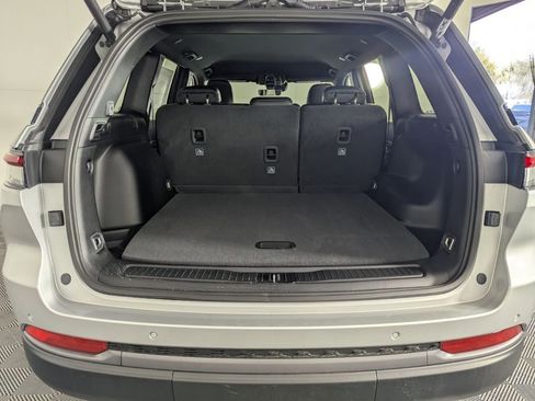 New 2026 Jeep Grand Cherokee Altitude image 23