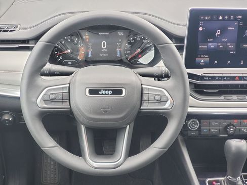 Used 2024 Jeep Compass Limited AWD/4WD image 23
