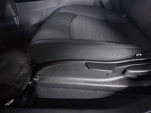 Used 2022 Nissan Leaf S image 18