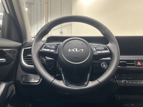 New 2026 Kia Seltos S image 13