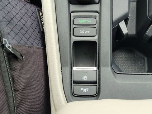 Used 2023 Honda Accord LX image 38