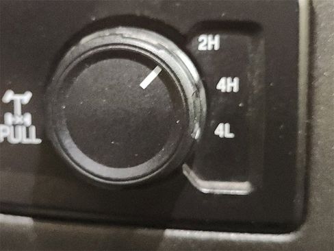 Used 2017 Ford F250 XL w/ Power Equipment Group image 19